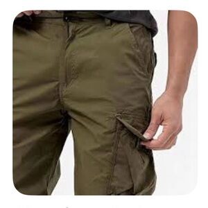 Men's Green Cargo Shorts